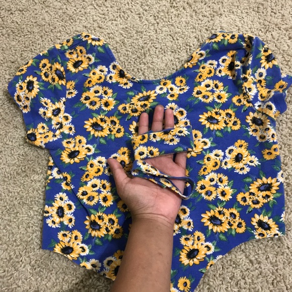 Forever 21 tie top - Picture 5 of 5